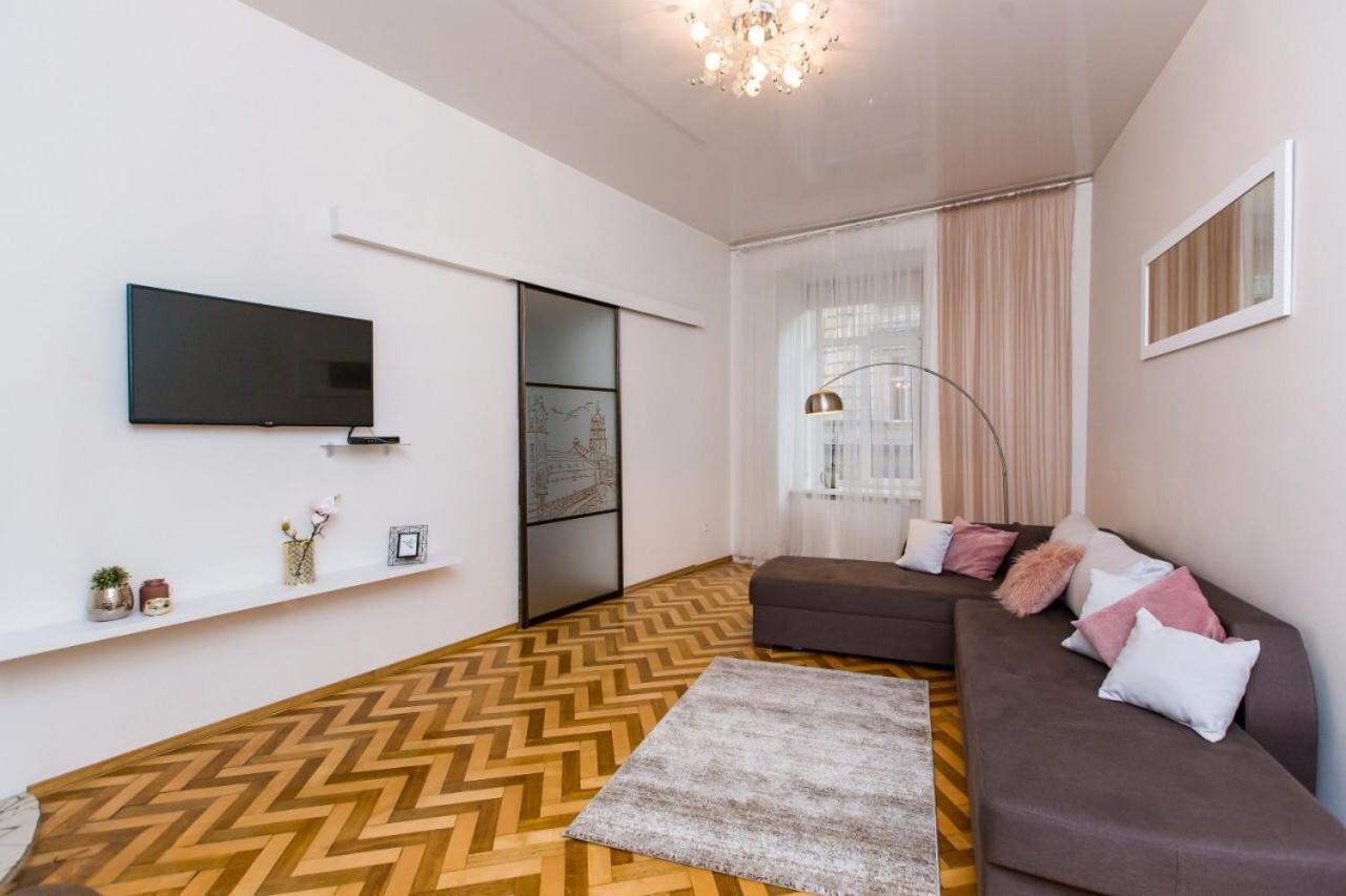 Miamo Apart Гнатюка 18 Lviv Dış mekan fotoğraf