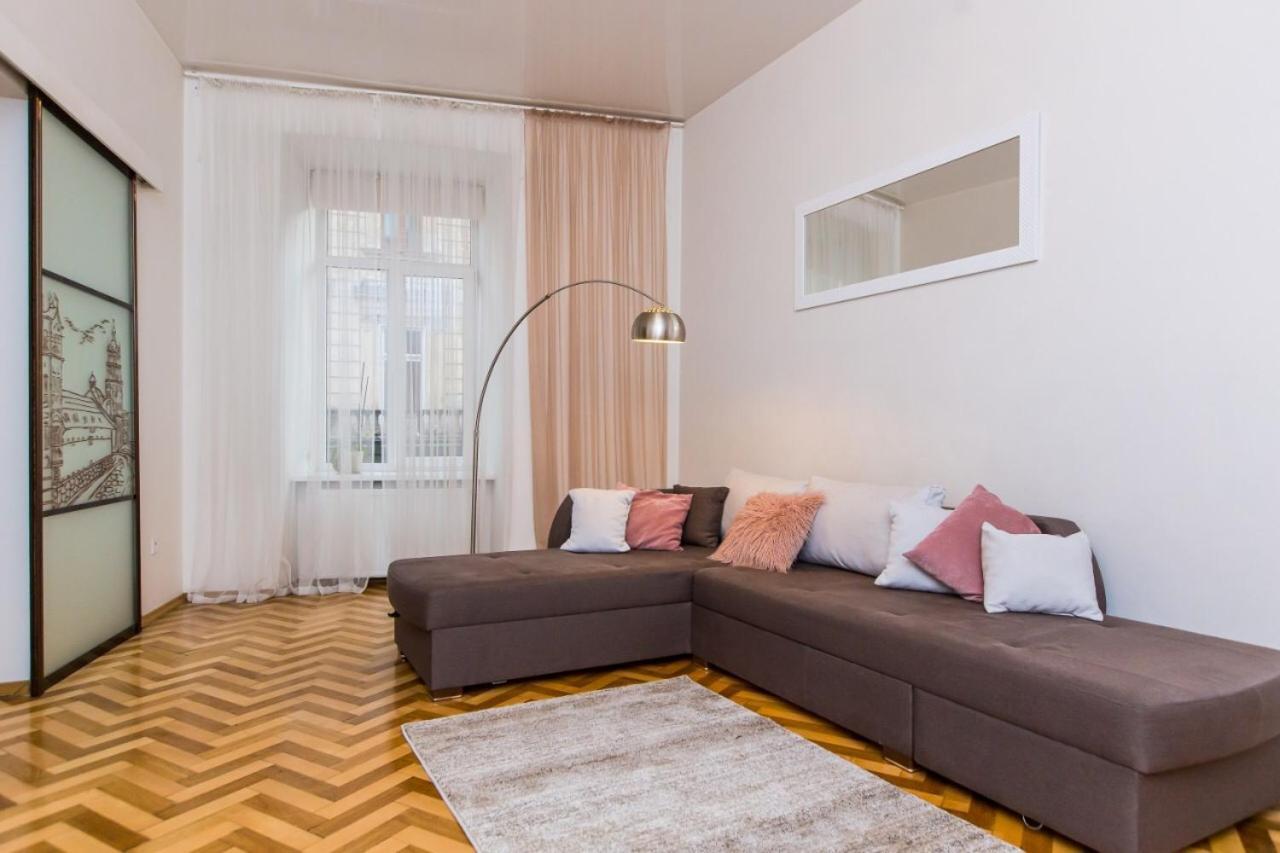 Miamo Apart Гнатюка 18 Lviv Dış mekan fotoğraf