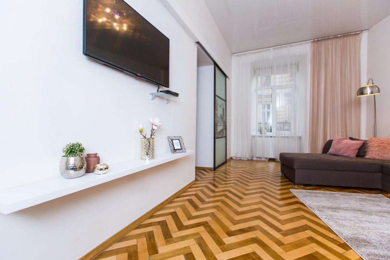 Miamo Apart Гнатюка 18 Lviv Dış mekan fotoğraf
